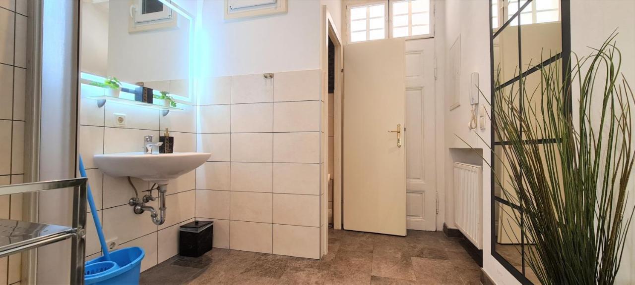 Wiener Buddha Style Flat With Inner Garden- Marzstrasse City Apartments 외부 사진