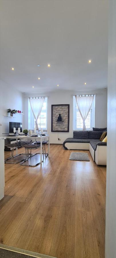 Wiener Buddha Style Flat With Inner Garden- Marzstrasse City Apartments 외부 사진